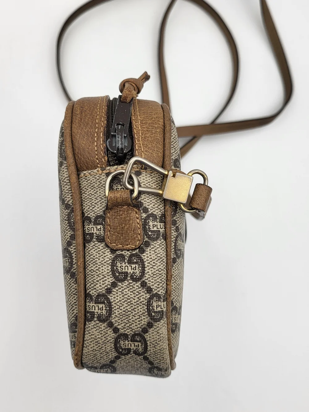 GUCCI GG PLUS CANVAS BEIGE SHOULDER CROSSBODY BAG..Vintage Authentic..